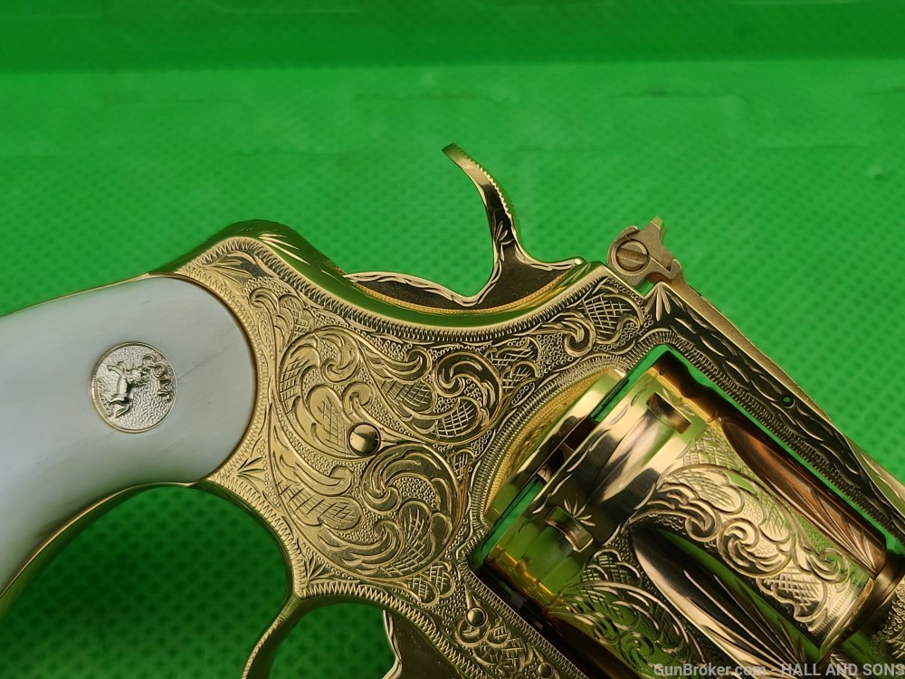 Colt PYTHON 357 Mag * FLANNERY HAND ENGRAVED * 3" * 24 KARAT GOLD PLATED-img-4