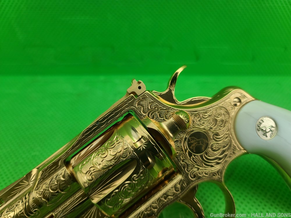 Colt PYTHON 357 Mag * FLANNERY HAND ENGRAVED * 3" * 24 KARAT GOLD PLATED-img-26
