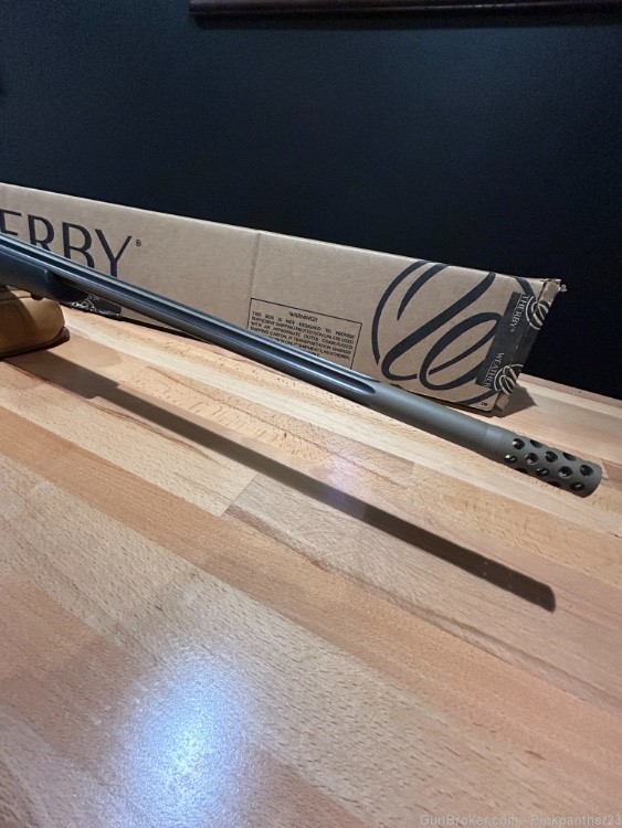 Weatherby Mark V KCR Kriegar Custom 300WBY Never Fired! Bolt Action