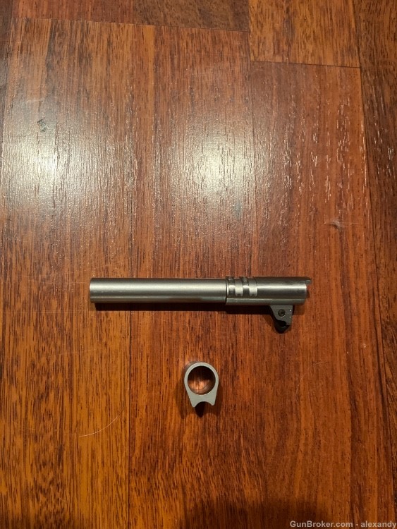 Colt 1911 barrel. Stainless with bushing. 45acp-img-1
