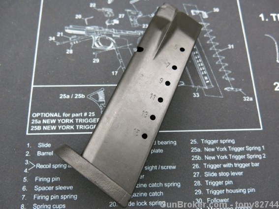 (4 TOTAL) SMITH & WESSON M&P 40S&W 15rd MAGAZINE 19439-img-1
