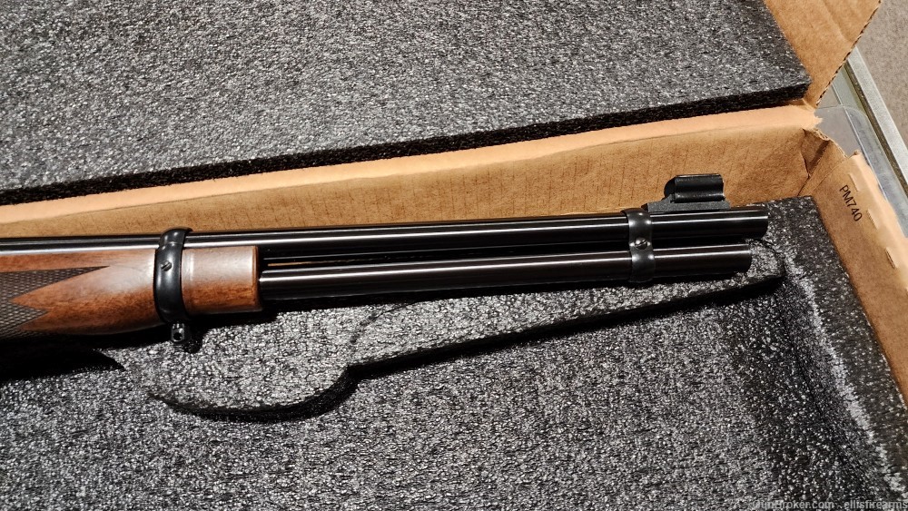Marlin 1894 Classic Lever action Blued & Walnut 20.2" 44mag 70401 NEW-img-4