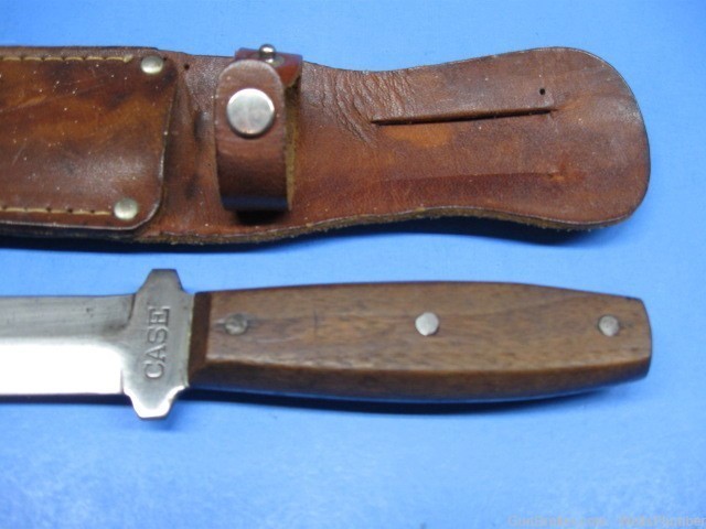 US WWII CASE PIG STICKER FIGHTING KNIFE WITH ORIGINAL LEATHER SHEATH-img-1