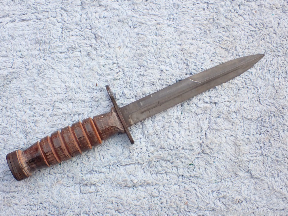 US M1 30 CARBINE M4 BAYONET WITH SCABBARD CAMILLUS WITH LEATHER HANDLE-img-7
