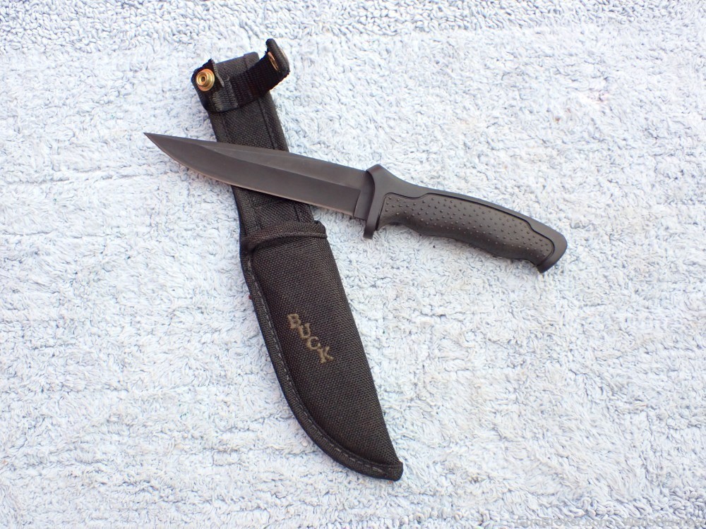 BUCK MODEL 650 NIGHTHAWK FIGHTING KNIFE WITH ORIGINAL SCABBARD (MINT)-img-4