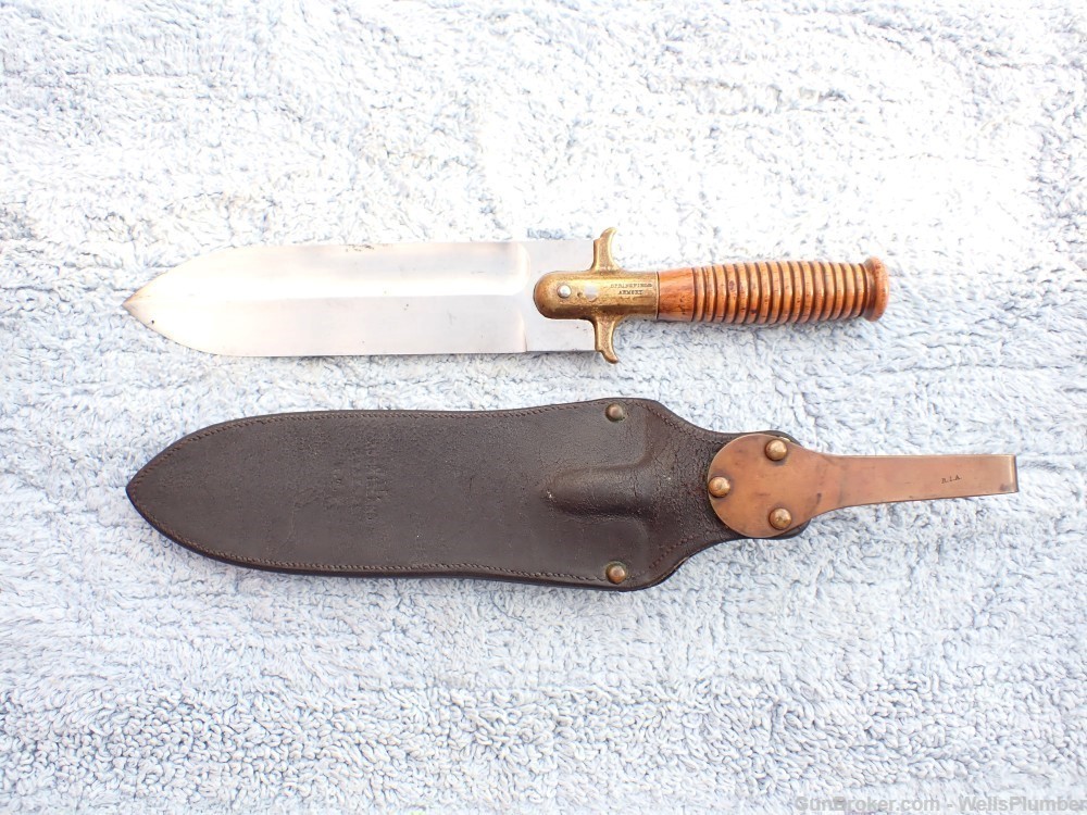 US SPRINGFIELD ARMORY MODEL 1890 INTRENCHING KNIFE WITH ORIGINAL SCABBARD-img-23