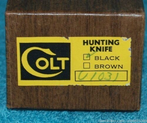 Colt Wilderness Line Shefield Manufacturing U1031 Knife withBox & Sheath-img-1