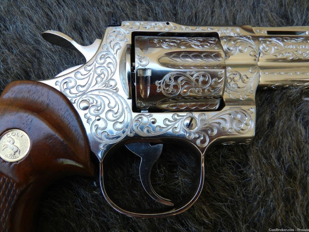 Colt Python 357 Magnum 4" Nickel D Factory Engraved NIB-img-11