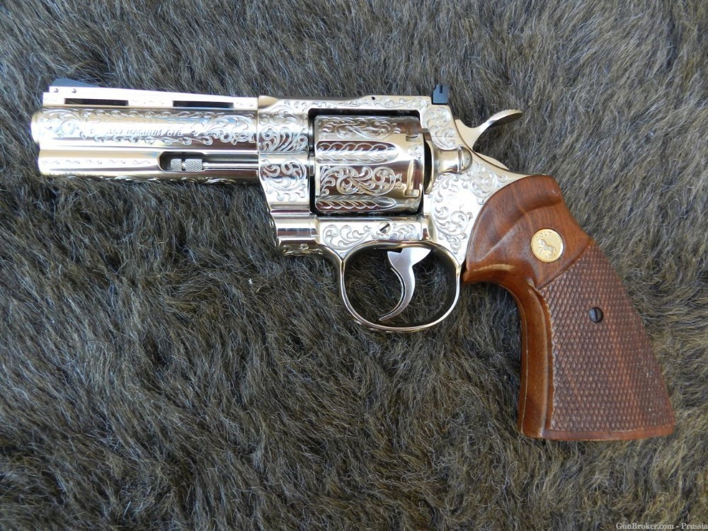 Colt Python 357 Magnum 4" Nickel D Factory Engraved NIB-img-15