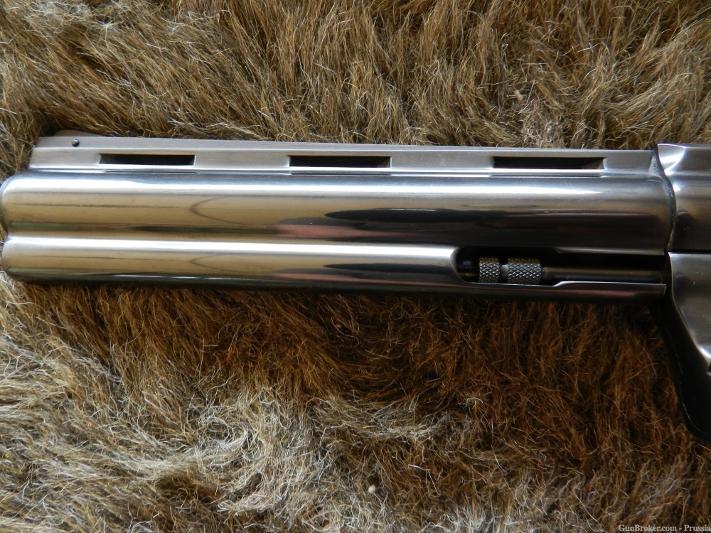 Colt Diamondback 22 Caliber 6" Blue NO BARREL MARKINGS NIB-img-4