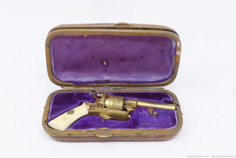 GOLD, ENGRAVED, IVORY Leather CASED Antique 5mm PINFIRE Revolver Lefaucheux-img-1