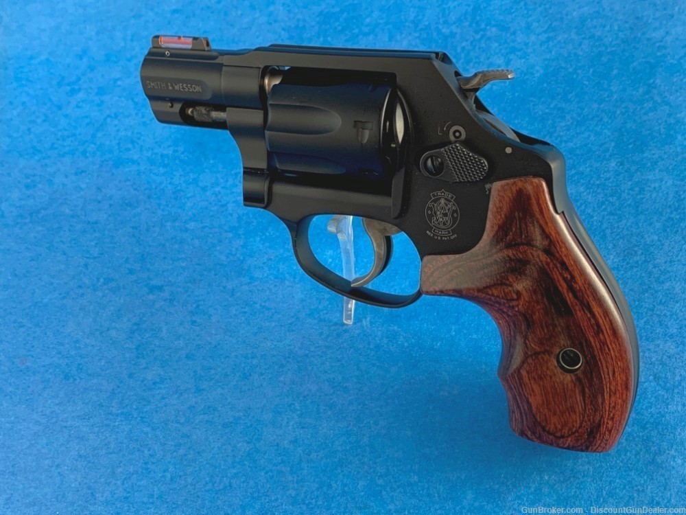 Smith & Wesson 351PD Matte Black .22 Mag 7 RD - NIB-img-1