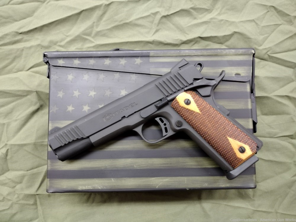M1911 A1 pistol in 45 ACP by Citadel! With cust. OD Flag Case and Extra mag-img-1