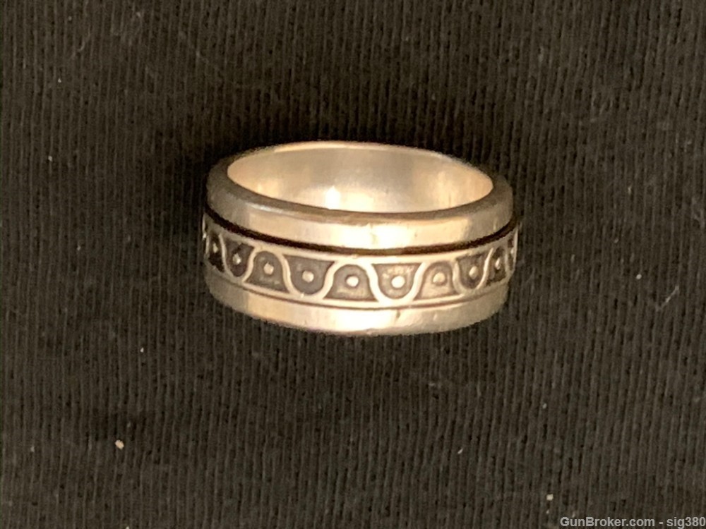 VINTAGE MEXICAN STERLING SILVER MEN'S BAND RING WITH BELL DESIGN-img-0