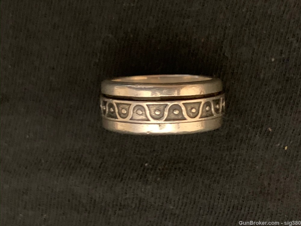 VINTAGE MEXICAN STERLING SILVER MEN'S BAND RING WITH BELL DESIGN-img-2
