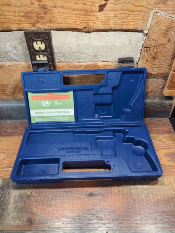 Colt Anaconda 44 Mag 4 6 8 Inch Empty Box Hardcase Manual Double Action -img-0