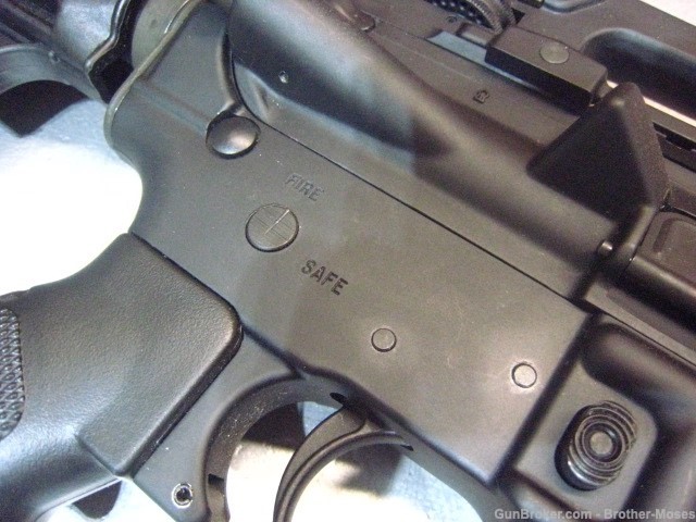 ALL ORIGINAL Bushmaster Carbine Restricted Law Enforcement A3 lk Colt A2 M4-img-15