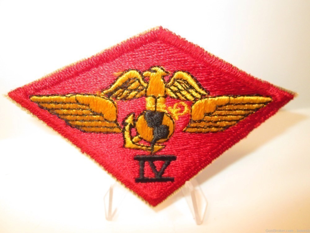 U.S. WW 2 4th. Marine Air Wing, USMC Patch-img-0
