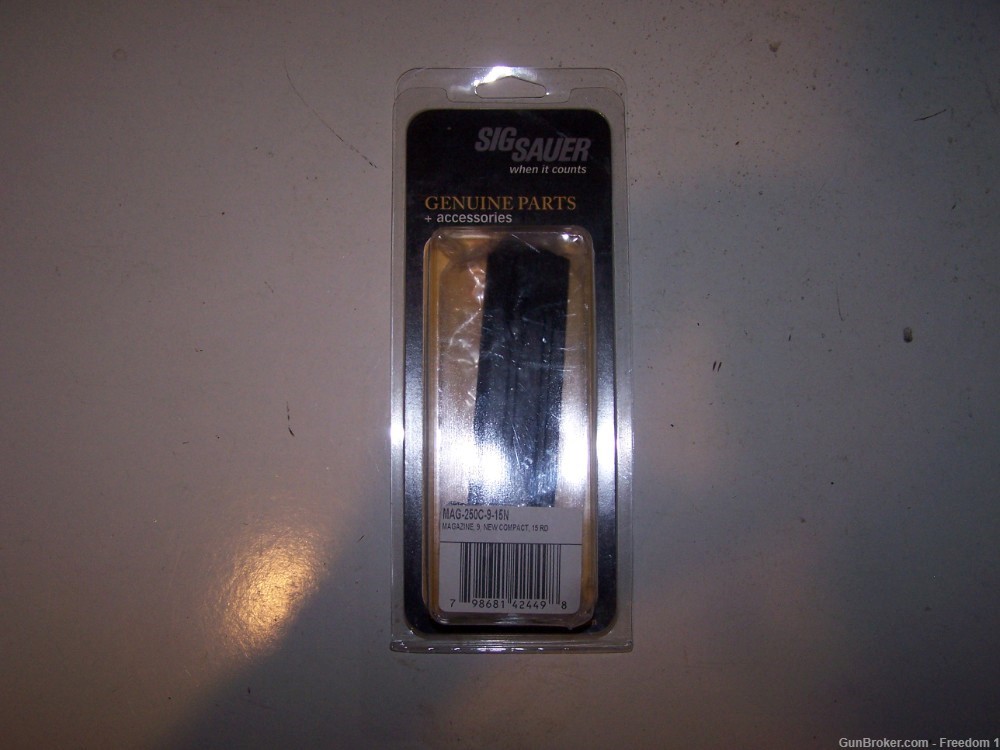 Sig 250C 15rd 9mm (New)-img-0