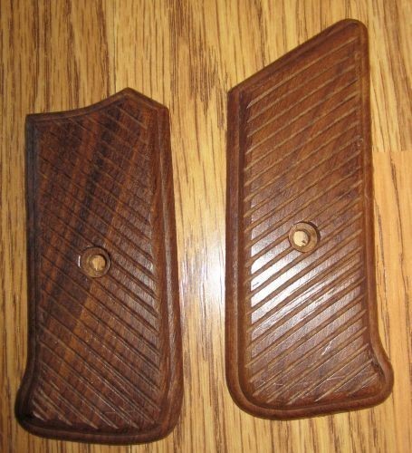 WWII GERMAN MP44 STG44 ASSUALT RIFLE WOODEN GRIPS-img-0