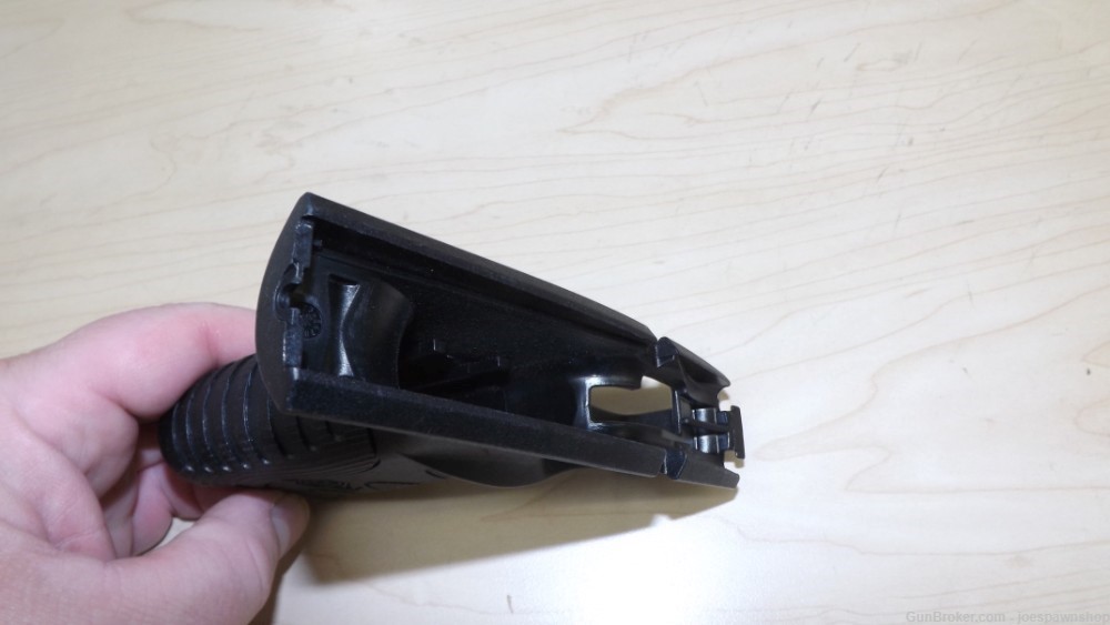 1 - Walther SP-22 - NEW - Grip Frame   (W103)-img-2