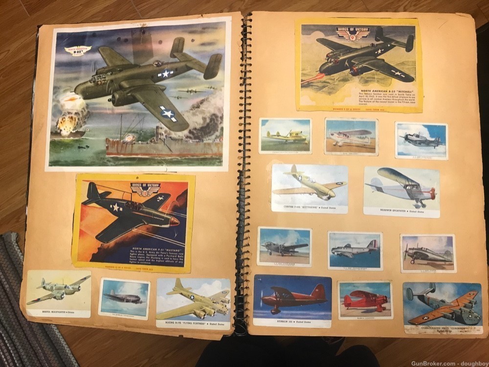 Military Airplane Scrapbook 1940’s-50’s Child’s Wings Cigarettes -img-1