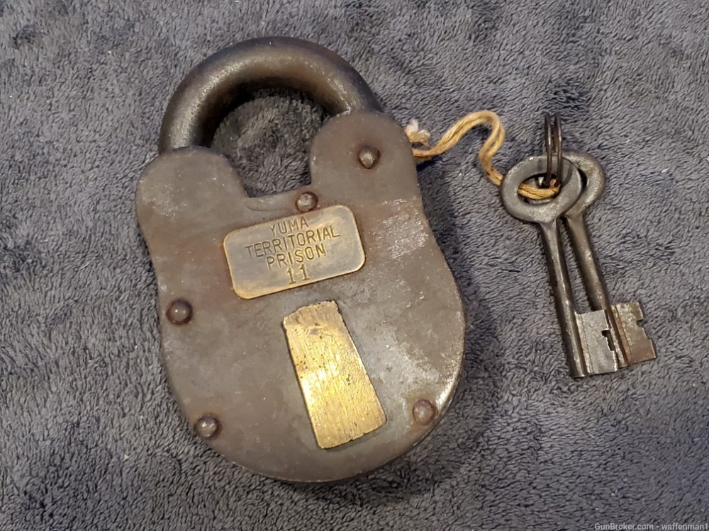 Old West Style YUMA TERRITORIAL PRISON Padlock with Keys antique Looking -img-0