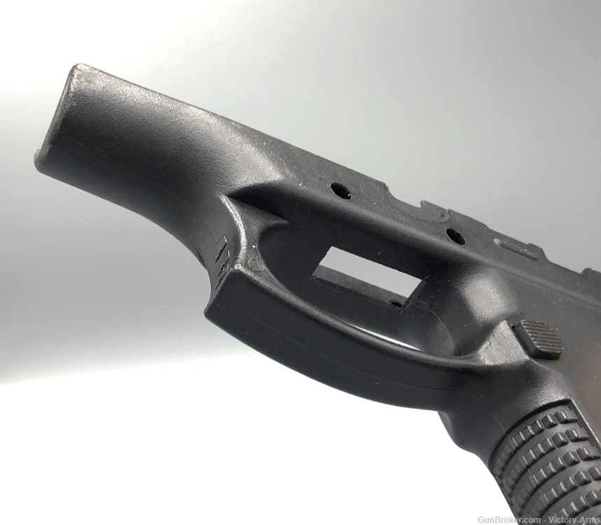 Taurus PT 111 9mm Black Pistol Grip W/Mag Release-img-7