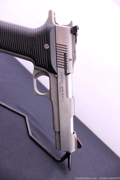 AMT AUTOMAG II 22 WMR 4.5” BARREL W/ FACTORY BOX AND MANUAL -img-9