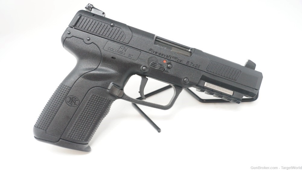 FN HERSTAL FIVE-SEVEN 5.7X28MM 4.8" BARREL BLACK 20 ROUNDS (FN3868900751)-img-1