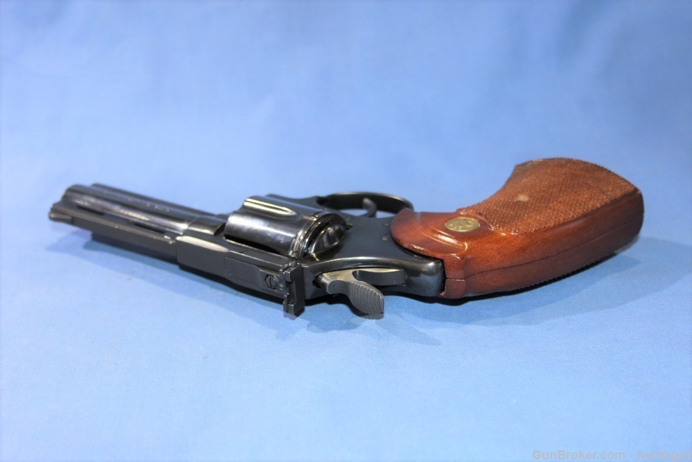 Colt Diamondback 22LR 4" Blued Revolver 1976 / G370-img-2