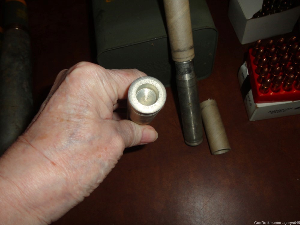 Unopened ammo can of 20mm dummy, 25 in can-img-1