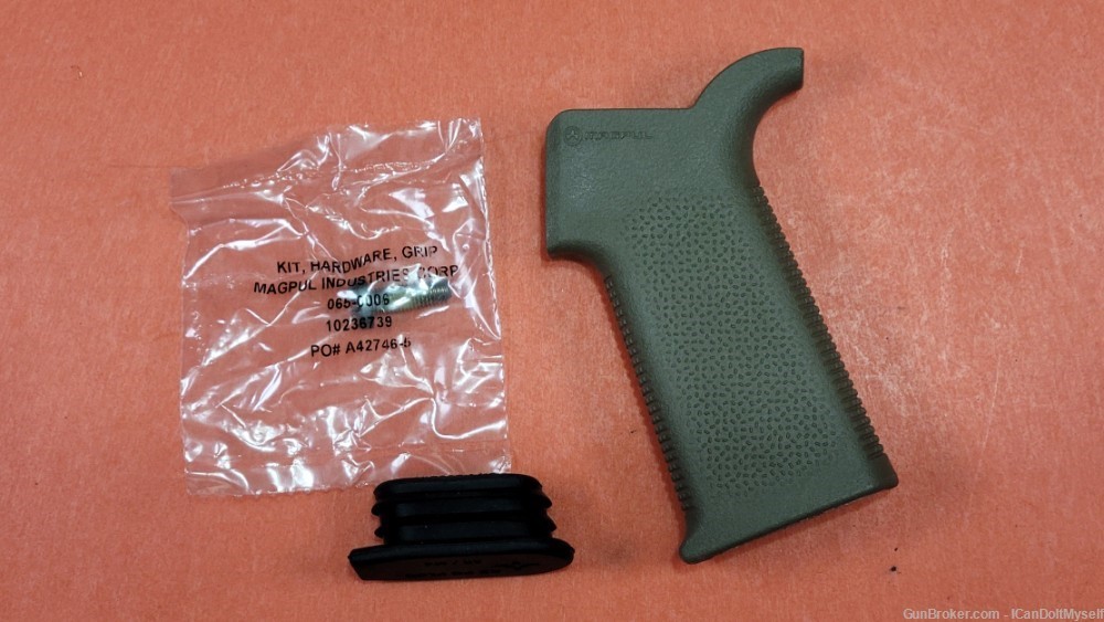 Magpul SL Grip, FDE and Grip Plug for AR-15-img-0
