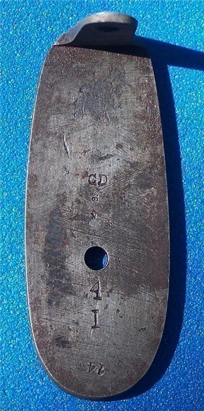 Argentine 91 military buttplate, 4 1/2" x 1 3/4"-img-1