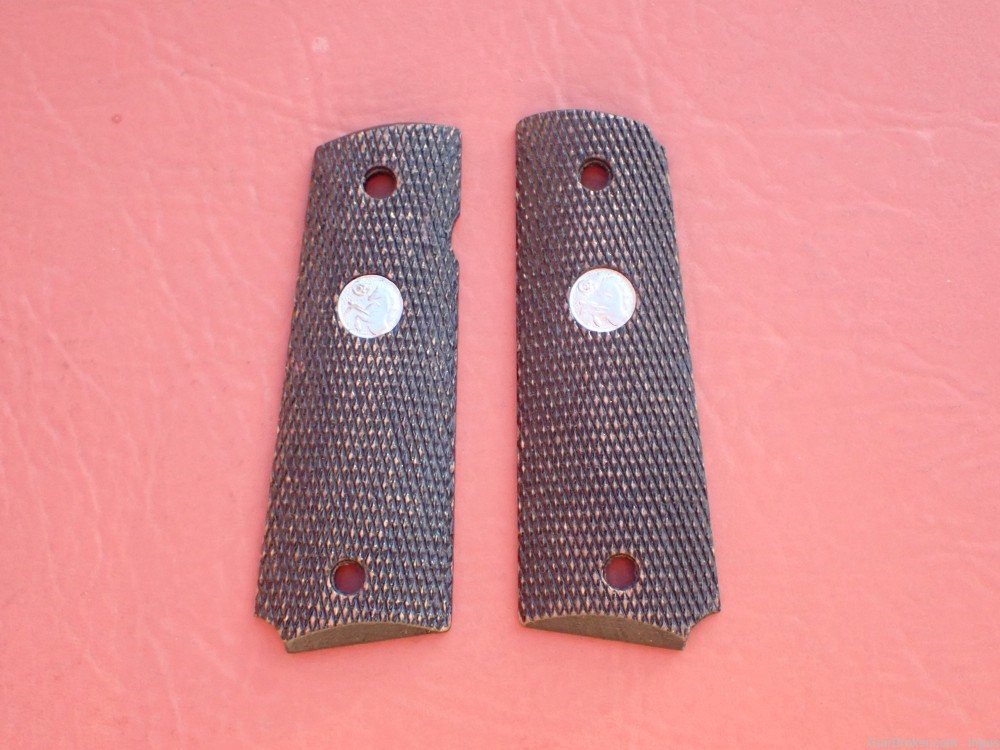 COLT 1911-A1 GOVERNMENT MODEL FACTORY DARK WOOD CHECKERED GRIPS-img-0