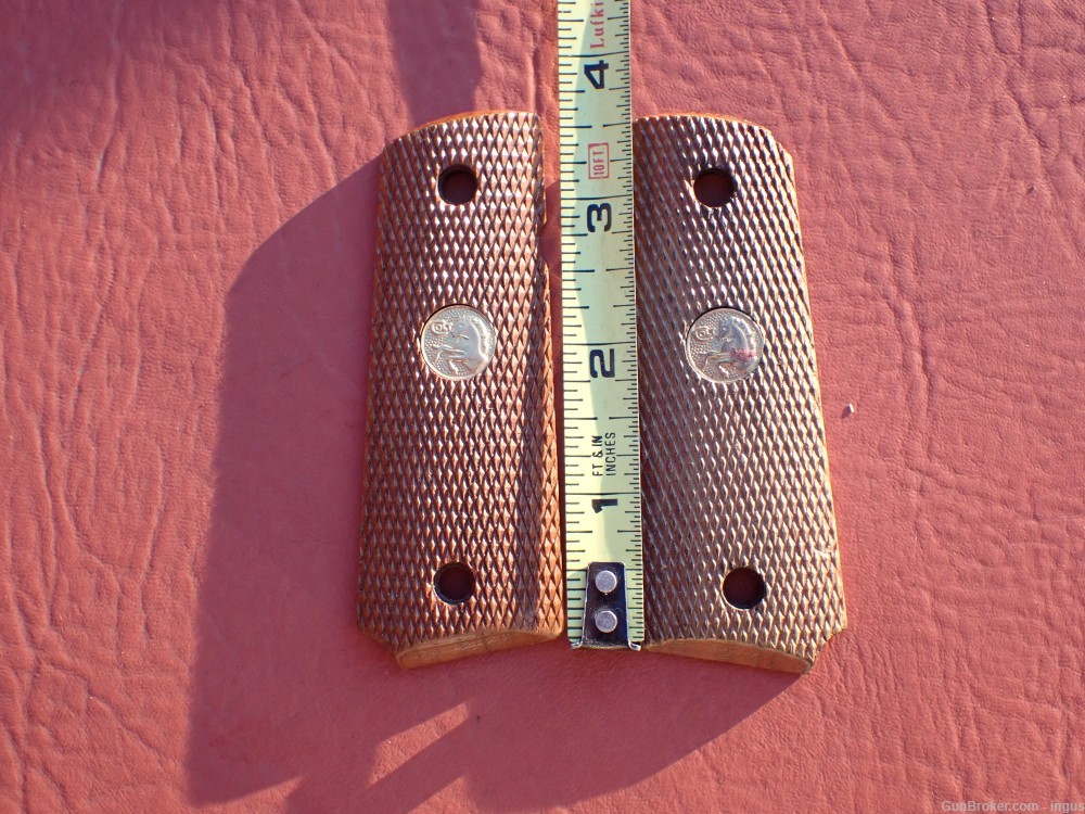 COLT OFFICERS MODEL 45ACP FACTORY ORIGINAL CHECKERED WOOD GRIPS -img-6