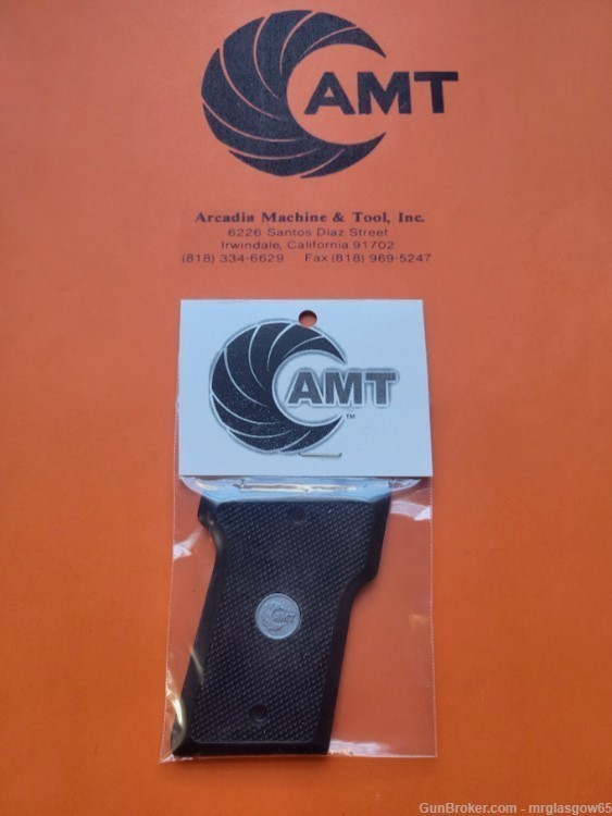 AMT Large Frame Backup grips w/medallion-9mm,40SW,45ACP,357Sig,38Super,400C-img-0