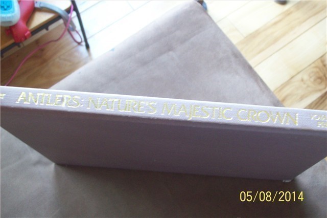 ANTLERS NATURE'S MAJESTIC CROWN HARDBACK BOOK-img-5