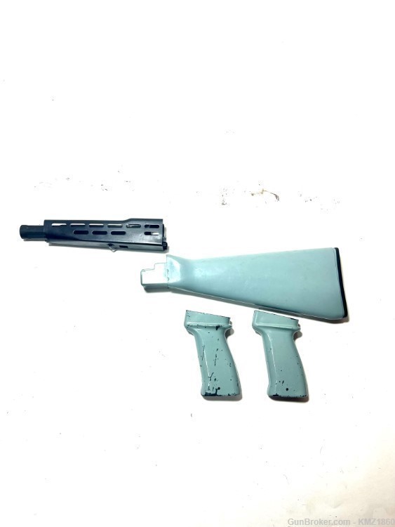 RARE HUNGARIAN AKM63 BLUE FURNITURE WITH GAS TUBE AND HANDGUARD-img-1