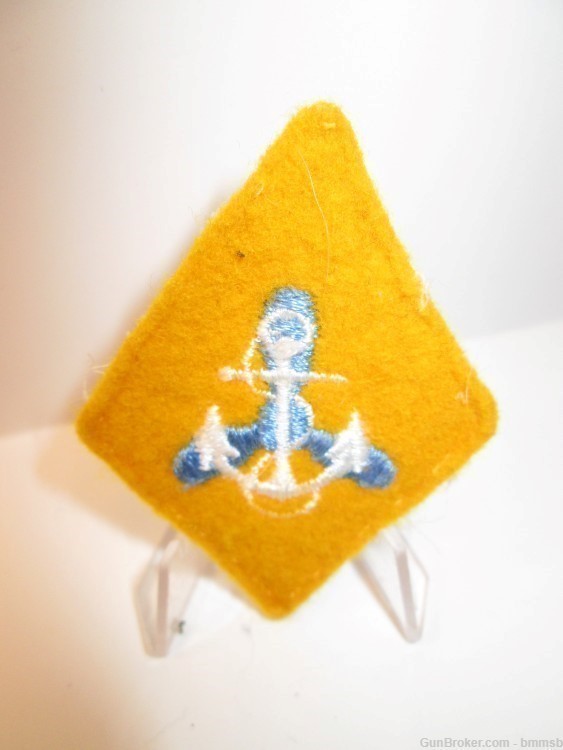 Vintage U.S NAVY WAVE  Yellow Triangle Wool Insignia, maybe Collar Insignia-img-1