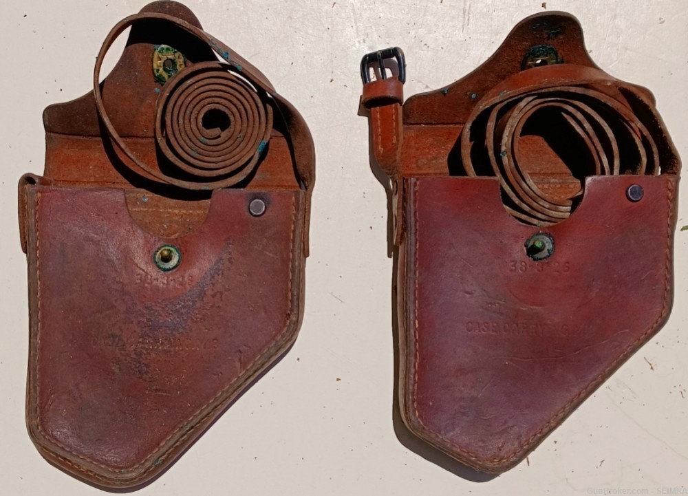 US WWII RUSSET LEATHER M-18 "GUNNERS QUADRANT" CASES-img-2