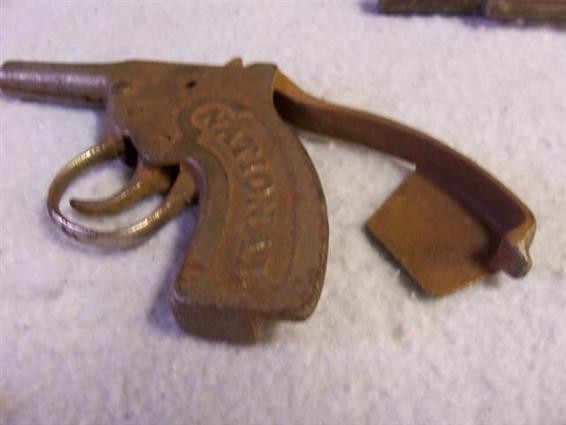 National Cap Pistol-All Cast Iron-1909-img-2