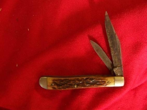 Older QUEEN -USA -Pocket Knife-img-3