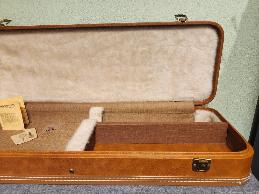 Excellent Vintage Browning Hard Rifle Case w/Keys and Original Paperwork -img-12