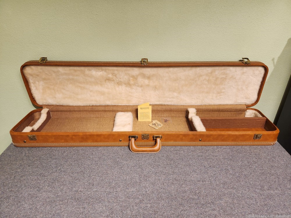 Excellent Vintage Browning Hard Rifle Case w/Keys and Original Paperwork -img-0