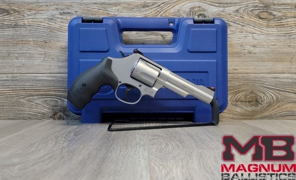 Smith & Wesson Model 69 44 Mag 162069-img-0