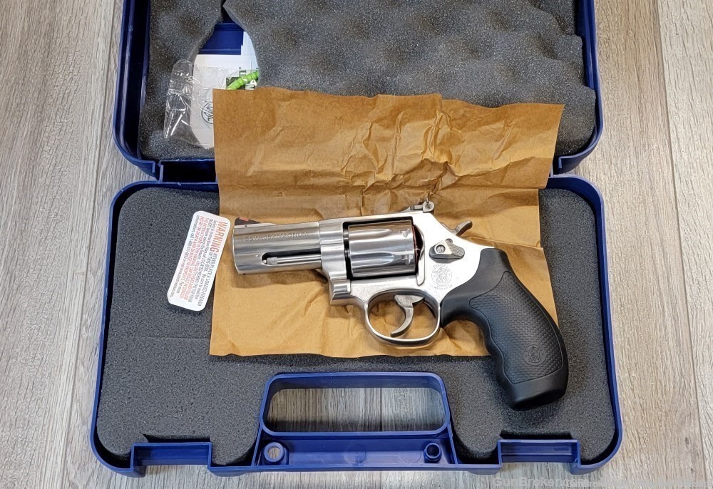 Smith & Wesson 686 Plus 357Mag-img-1