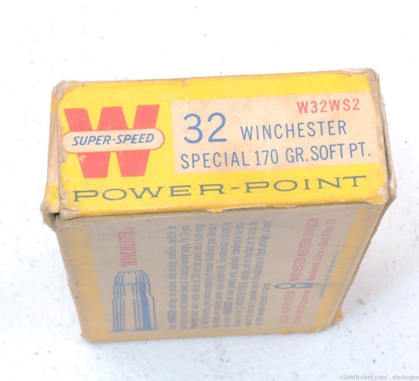 Vintage Winchester 32 caliber ammunition box & brass very nice -img-7