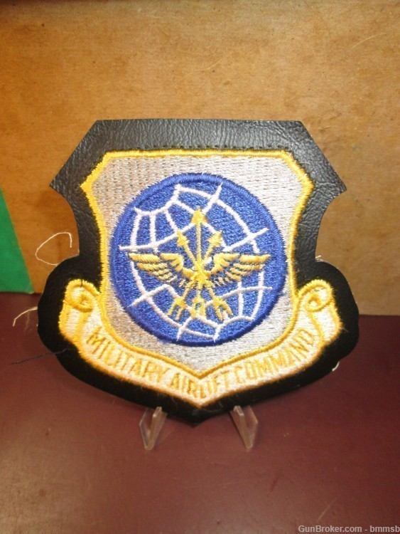 U.S.A.F. Large-Jacket type MILITARY AIRLIFT COMMAND on Leather unit patch-img-0