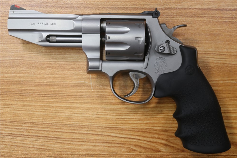 Smith & Wesson Model 627 Pro Series .357 Mag 4” Barrel-img-1